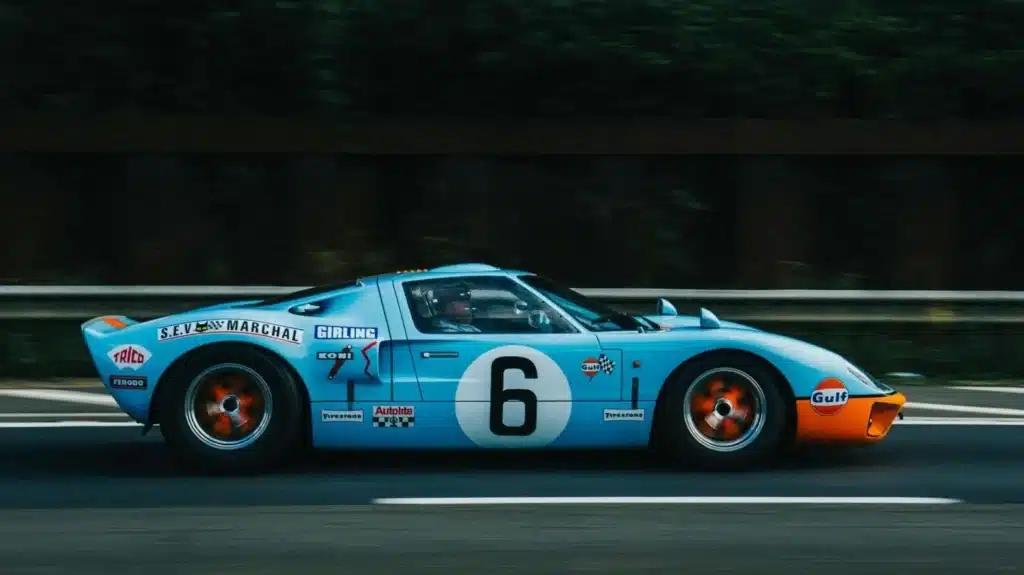 an image of a 1968 Ford GT40 Gulf/Mirage (GT40 Mk I)