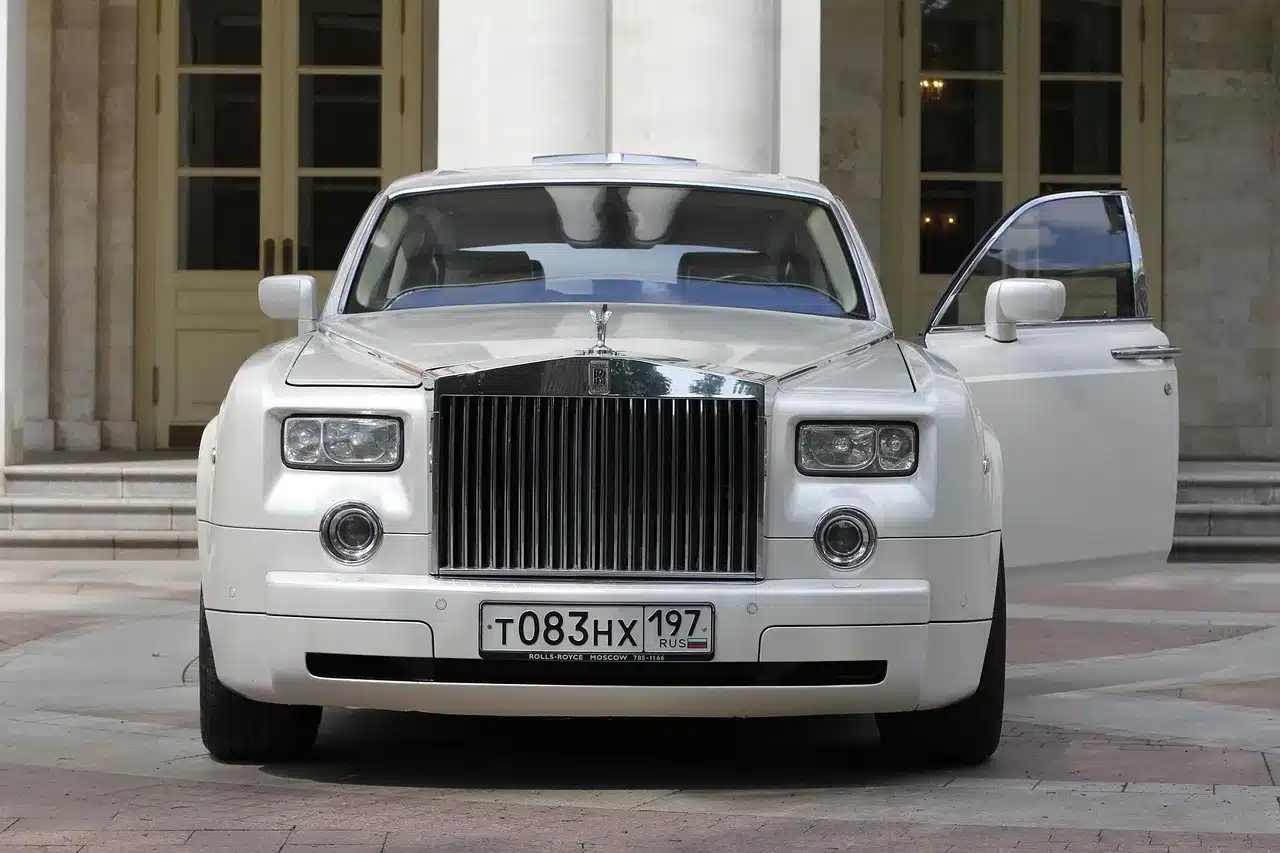 an image of the Rolls-Royce Sweptail