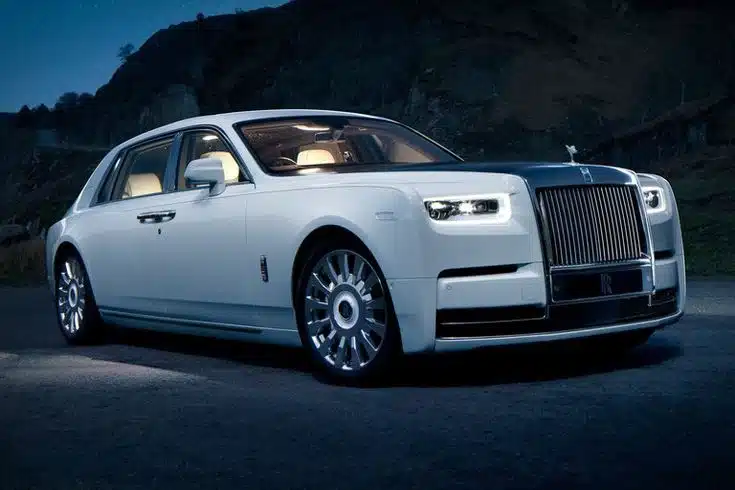 an image of the Rolls Royce