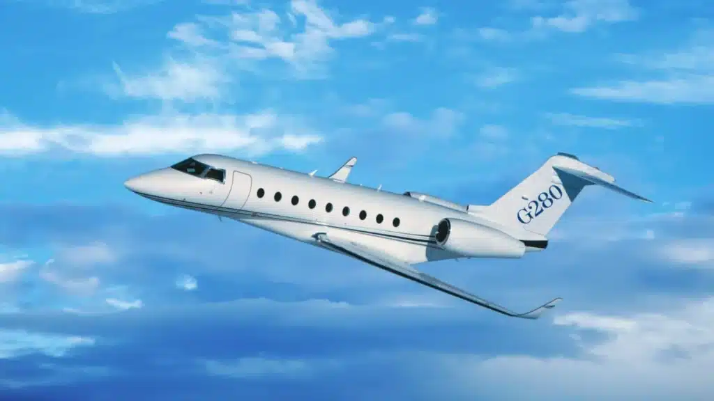 Mid-Sizer Fanciest Private Jet_ Gulfstream G280