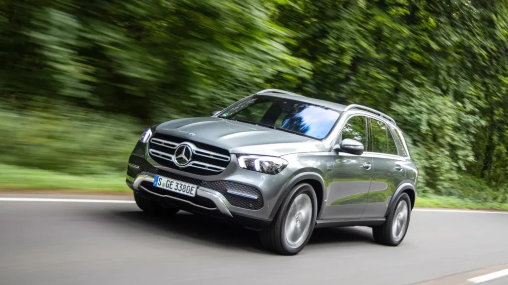 an image showing a luxury Mercedes Benz Hybrid SUV