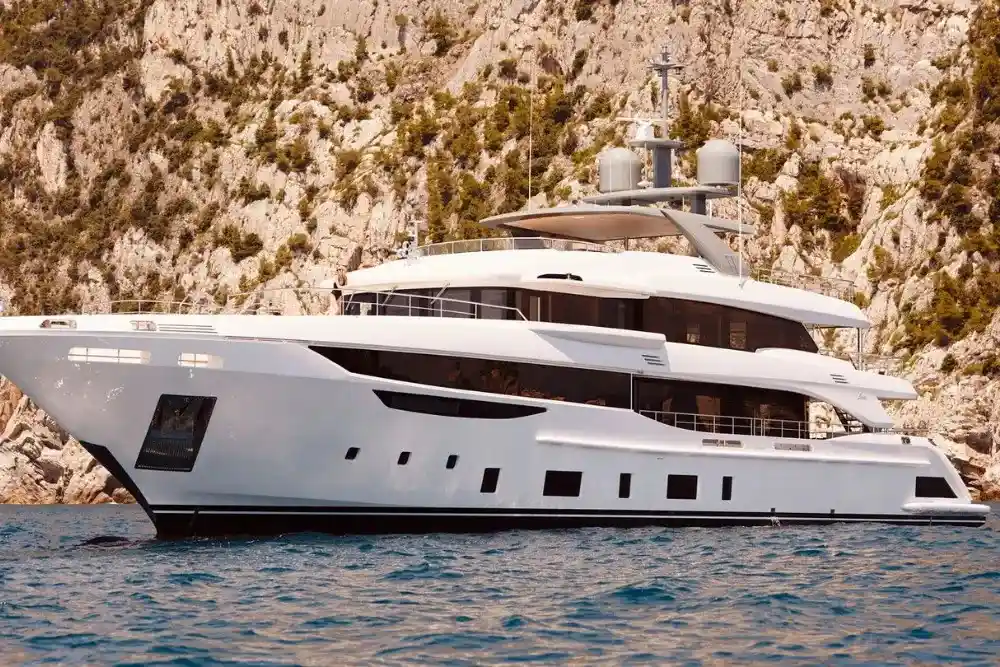 Benetti 145 yacht cruising