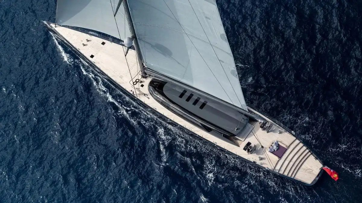 Royal Huisman Yacht sailing
