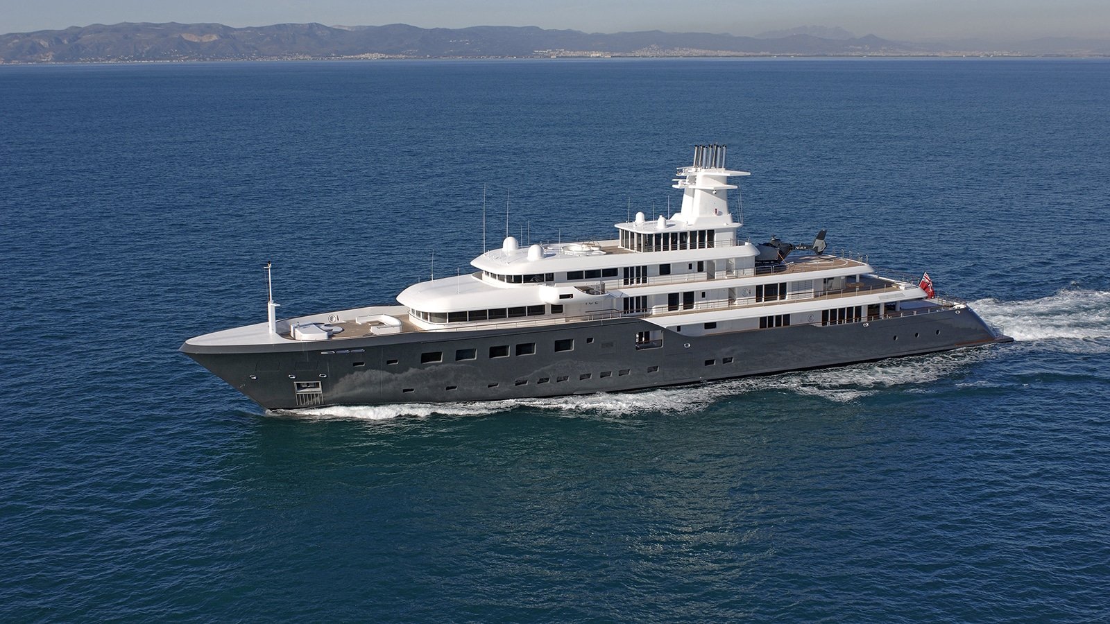 explorer yacht vs superyacht