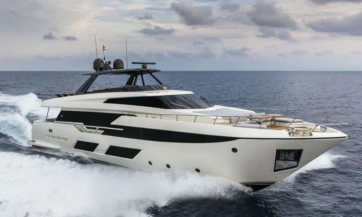 riva dolcevita vs ferretti 920