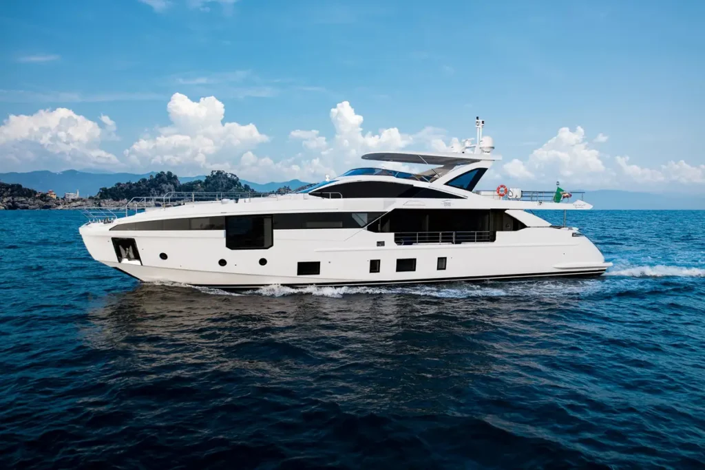 azimut grande 32 metri 2026 review