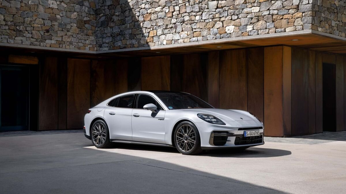 porsche panamera turbo s e hybrid review