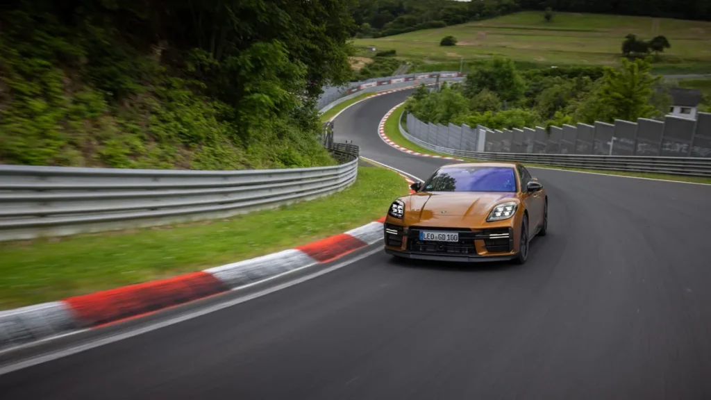 The Dynamic Ride: Defying Physics on Winding Roads