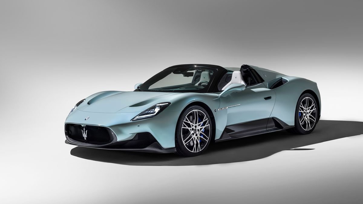 maserati mc20 folgore review