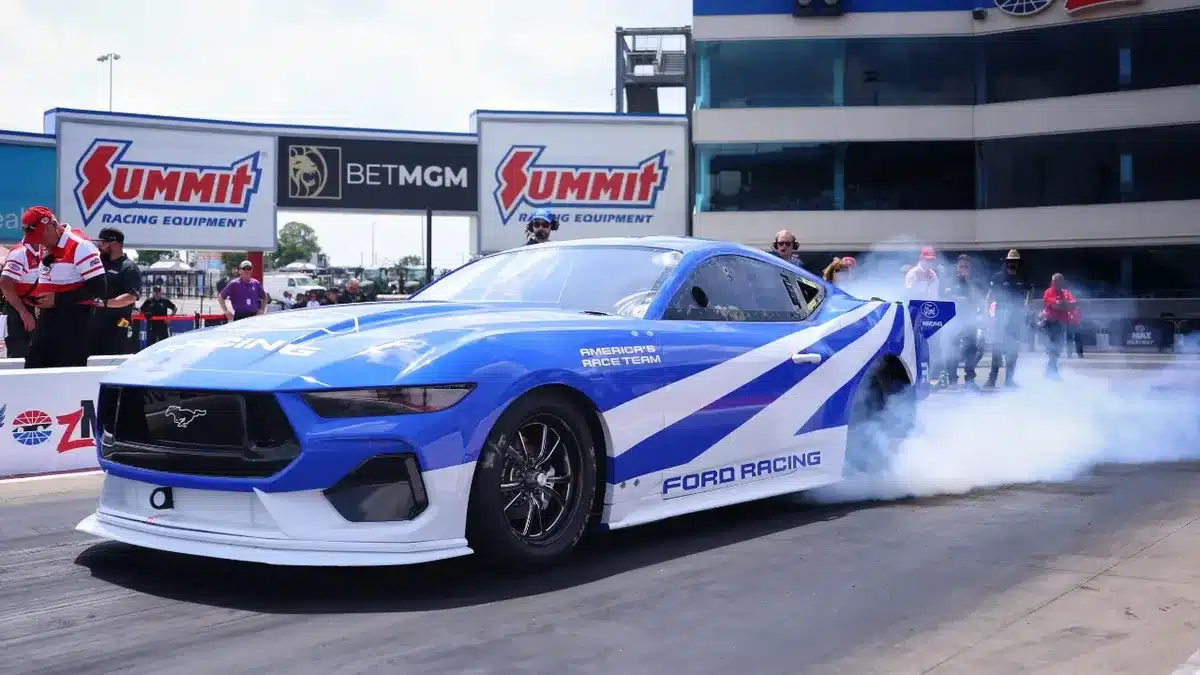 quickest quarter mile production car