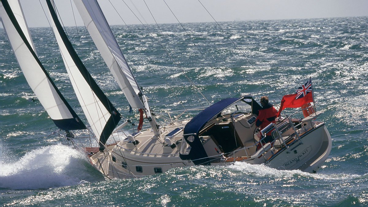 liveaboard sailing life