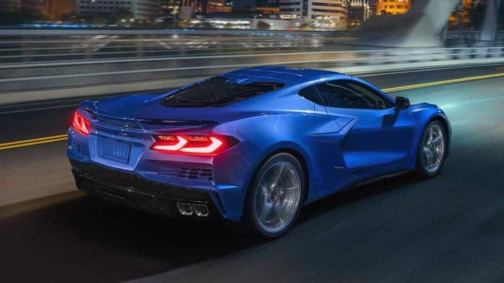 corvette e-ray vs porsche 911