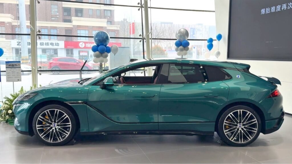 longest range ev 2026
