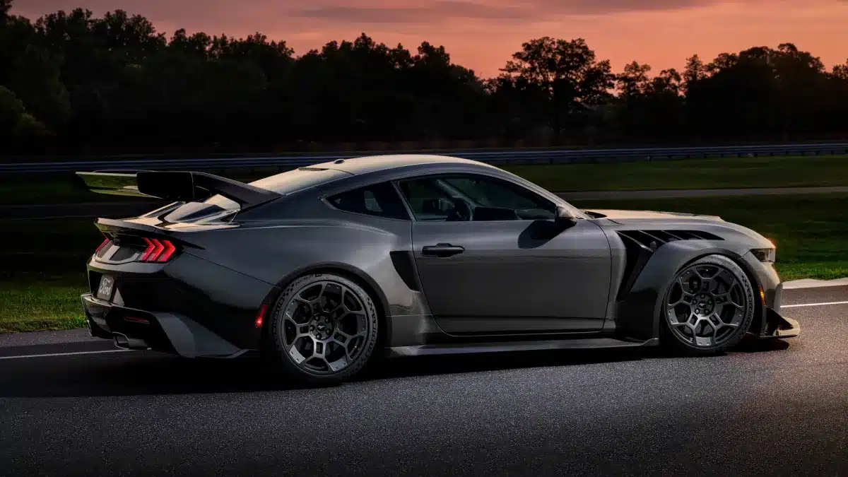ford mustang gtd 2026