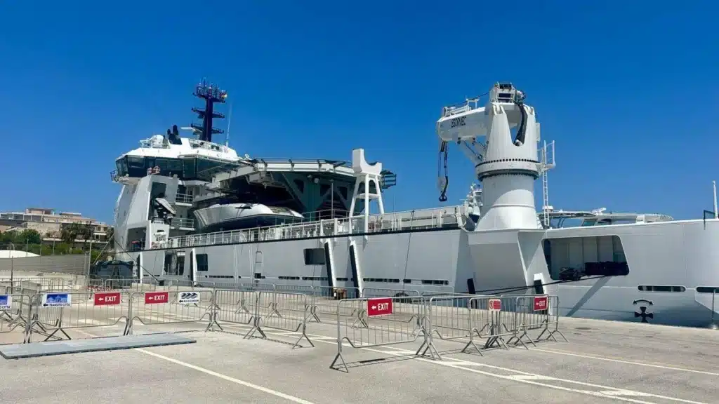 zuckerberg superyachts norway heliskiing