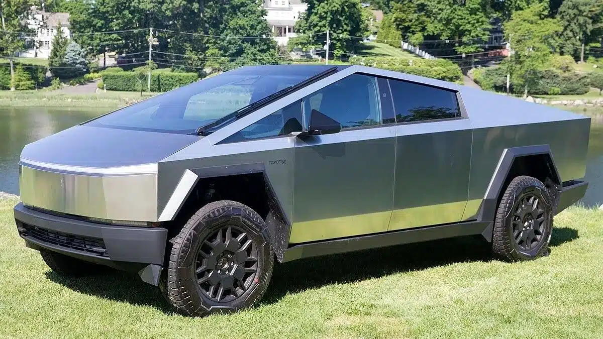 tesla cybertruck